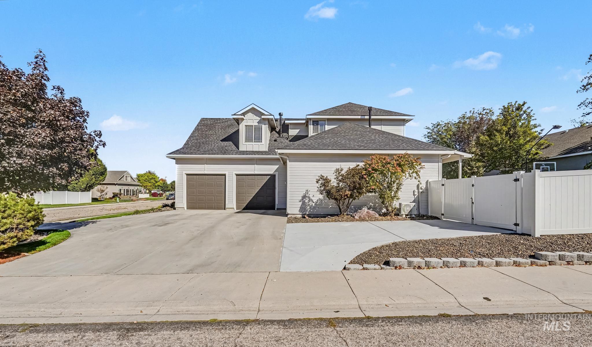 2340 S Alaska Way Property Photo 4