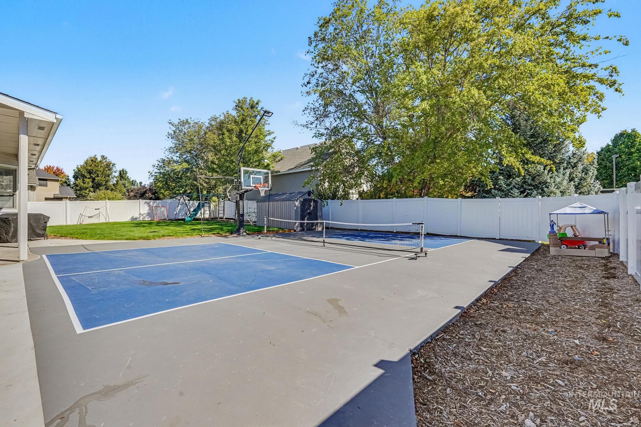 2340 S Alaska Way Property Photo 41