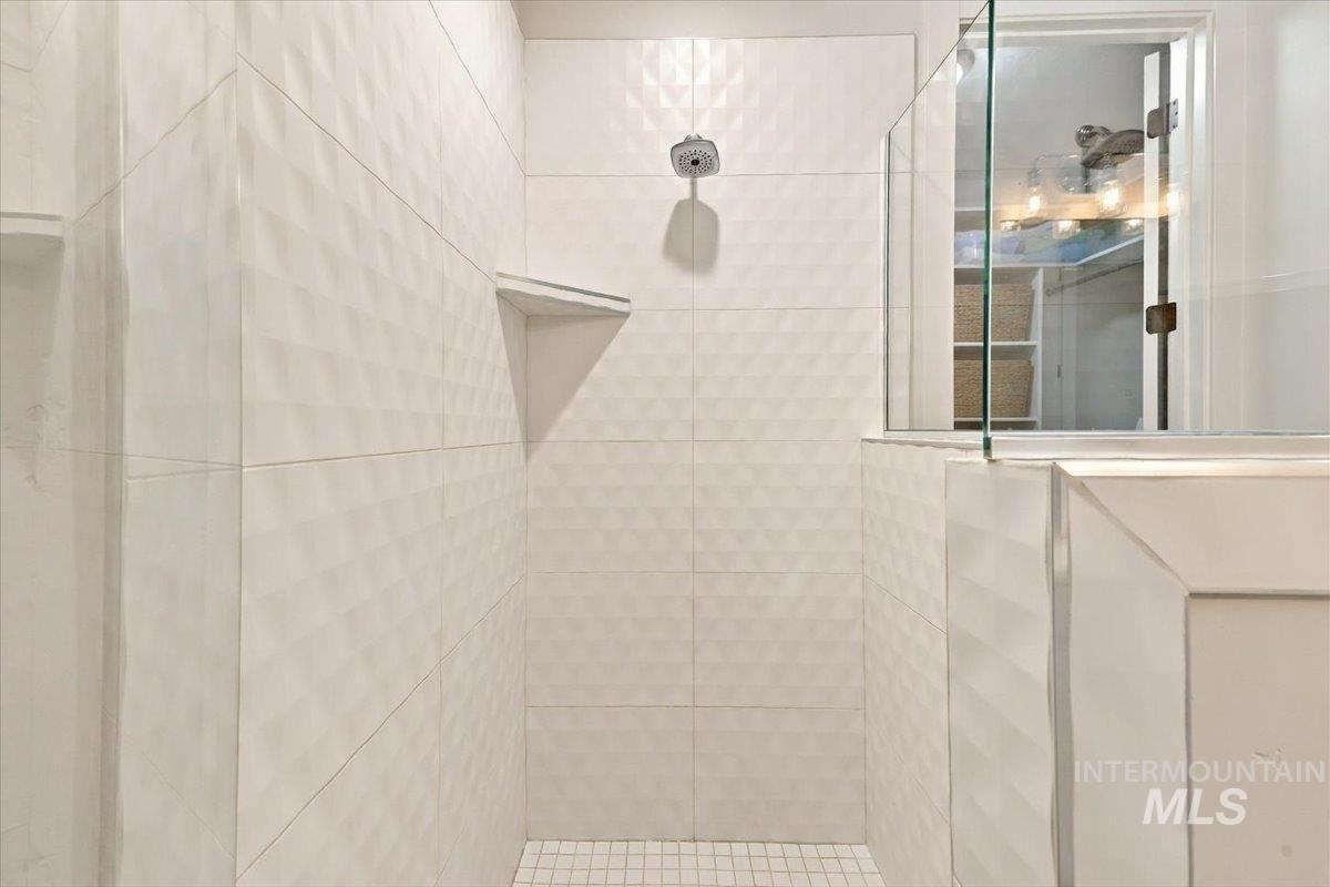 1607 Glencoe St Property Photo 35