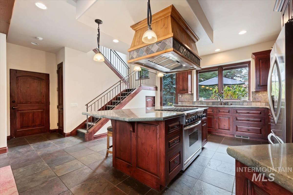 106 Hidden Hollow Property Photo 33