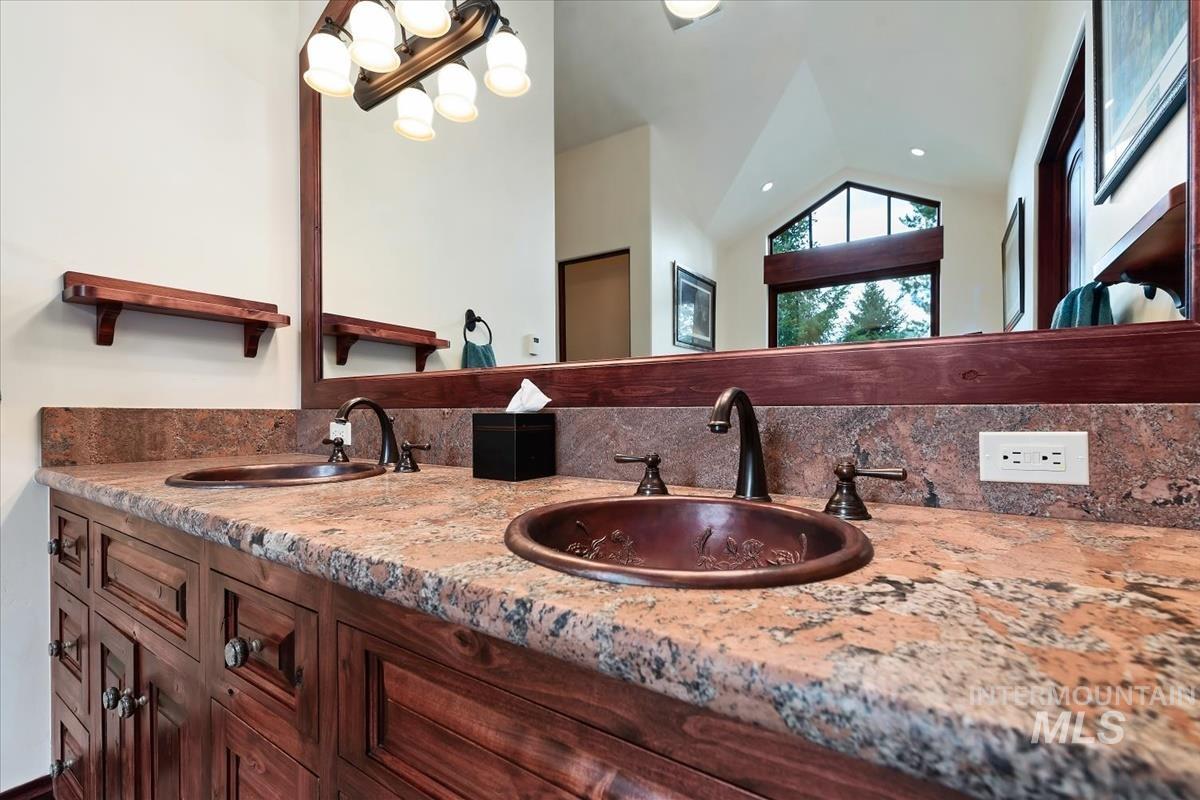106 Hidden Hollow Property Photo 38