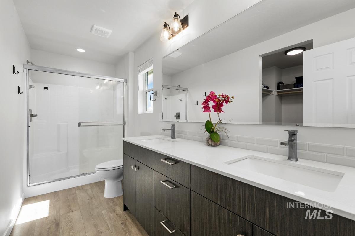 11097 Cart St Property Photo 18