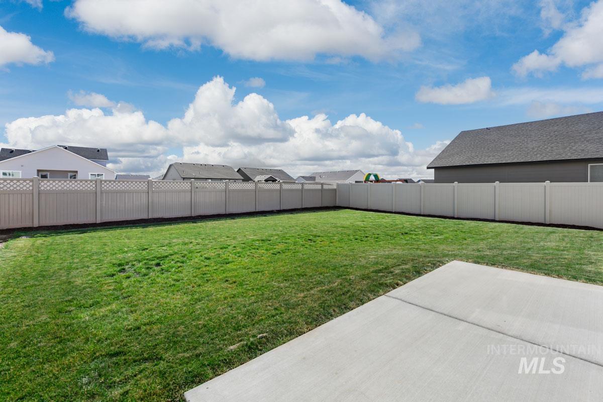 11097 Cart St Property Photo 24