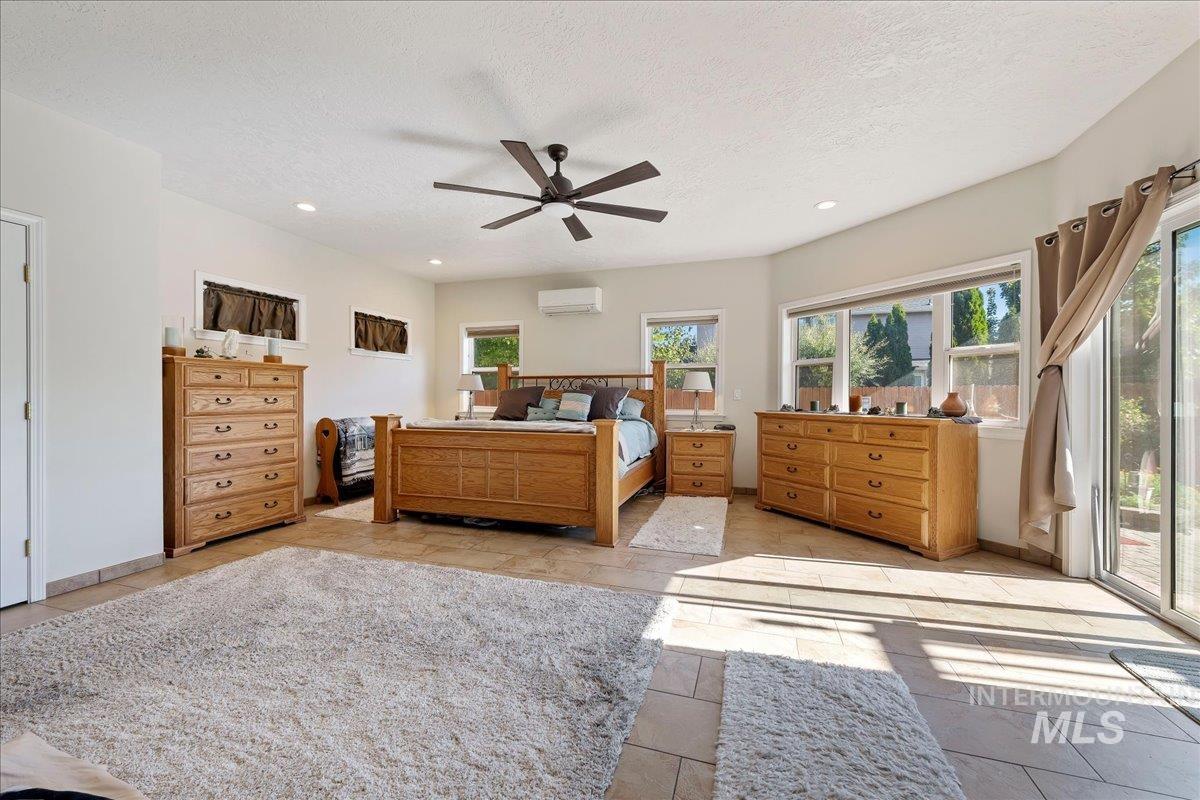 2810 S Brandy's Jewel Property Photo 18