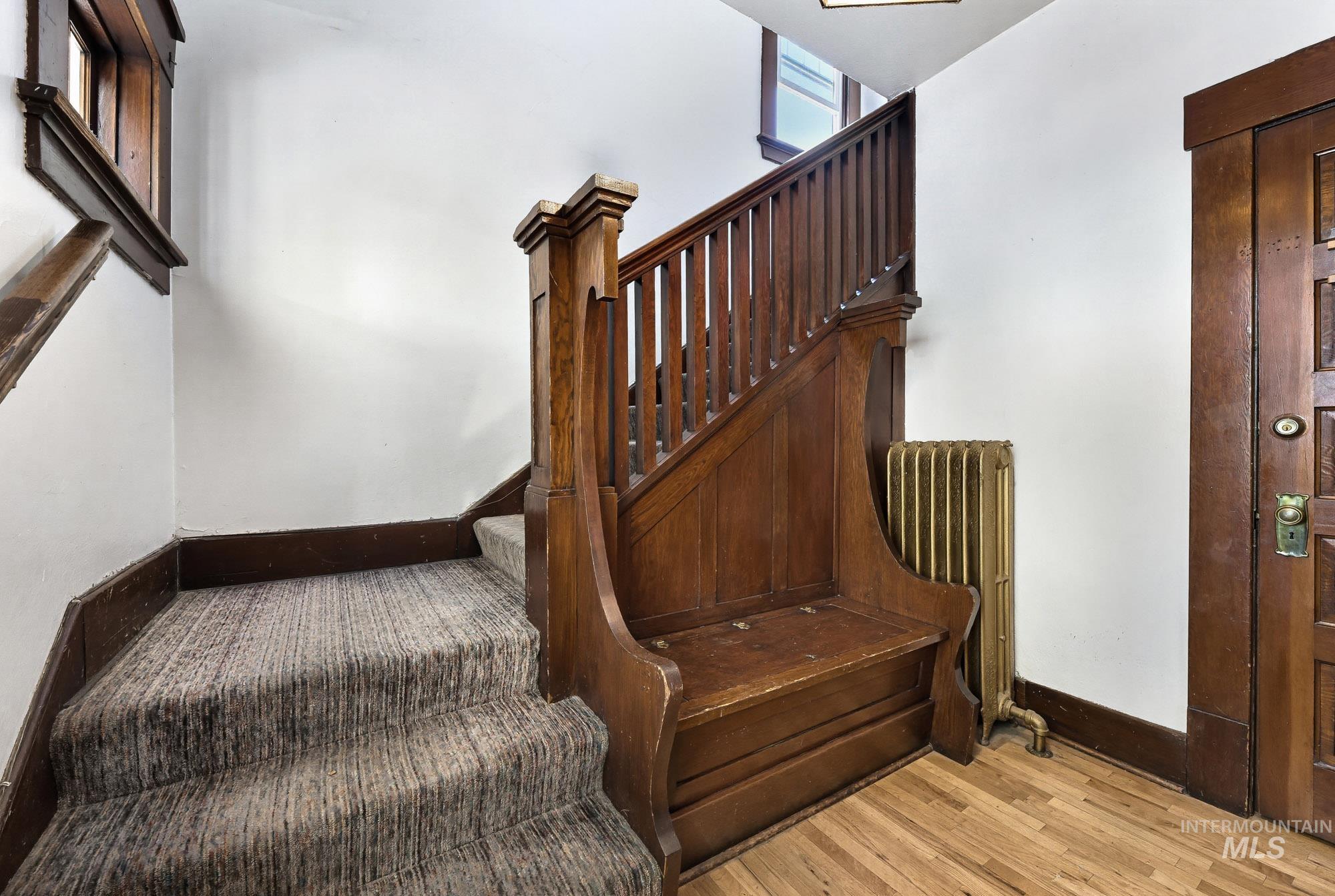 2506 W Woodlawn Ave Property Photo 6