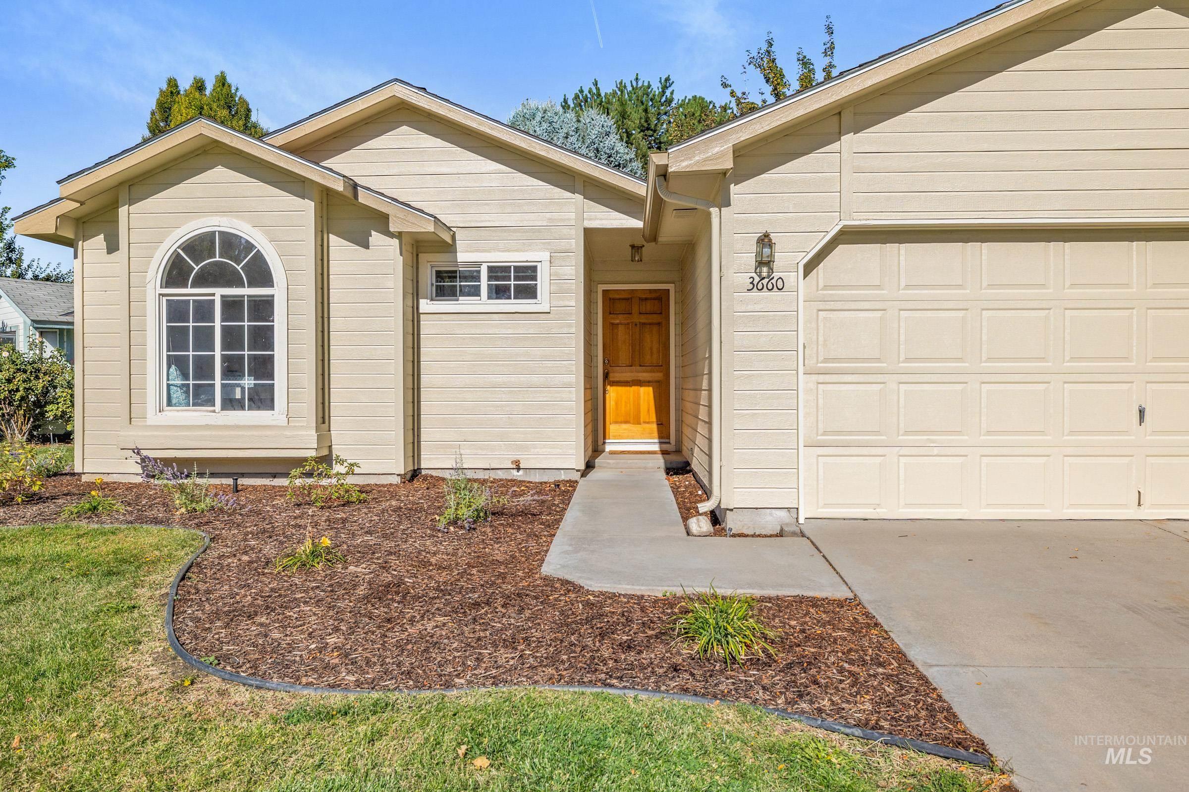 3660 E Eastgate Drive Property Photo 2