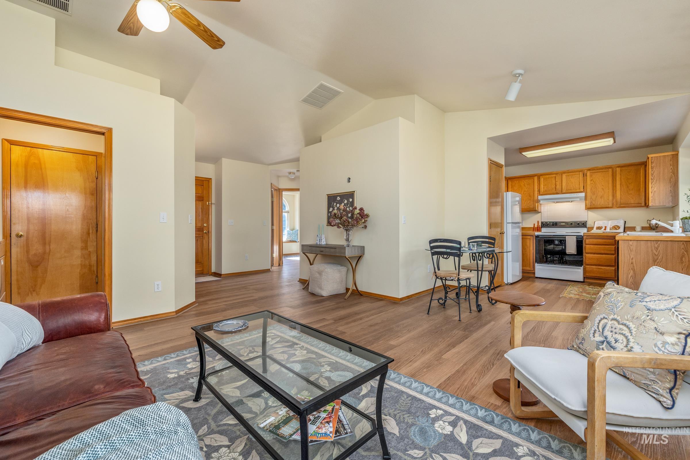 3660 E Eastgate Drive Property Photo 6
