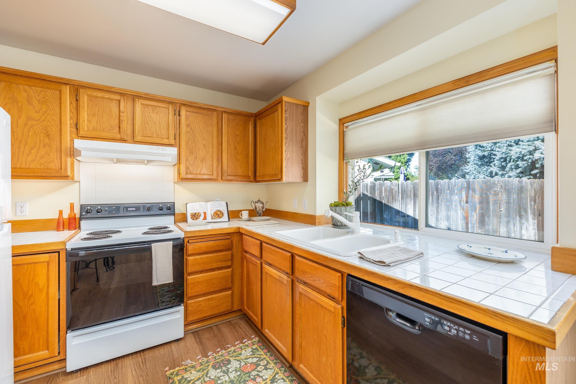 3660 E Eastgate Drive Property Photo 13
