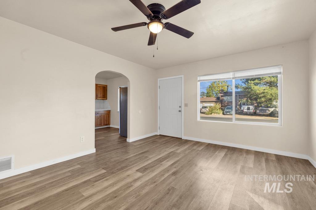 553 Quincy Street Property Photo 2