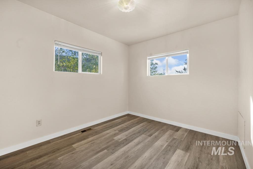 553 Quincy Street Property Photo 3