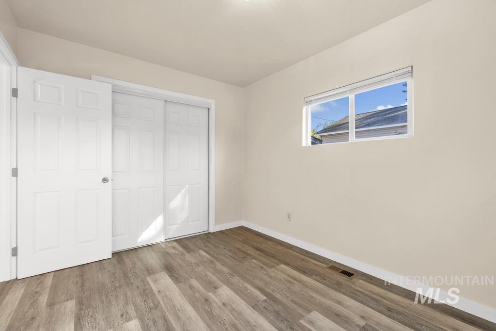 553 Quincy Street Property Photo 4
