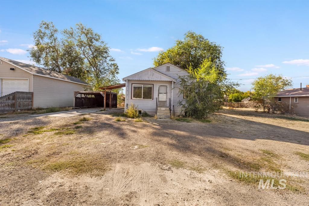 553 Quincy Street Property Photo 29