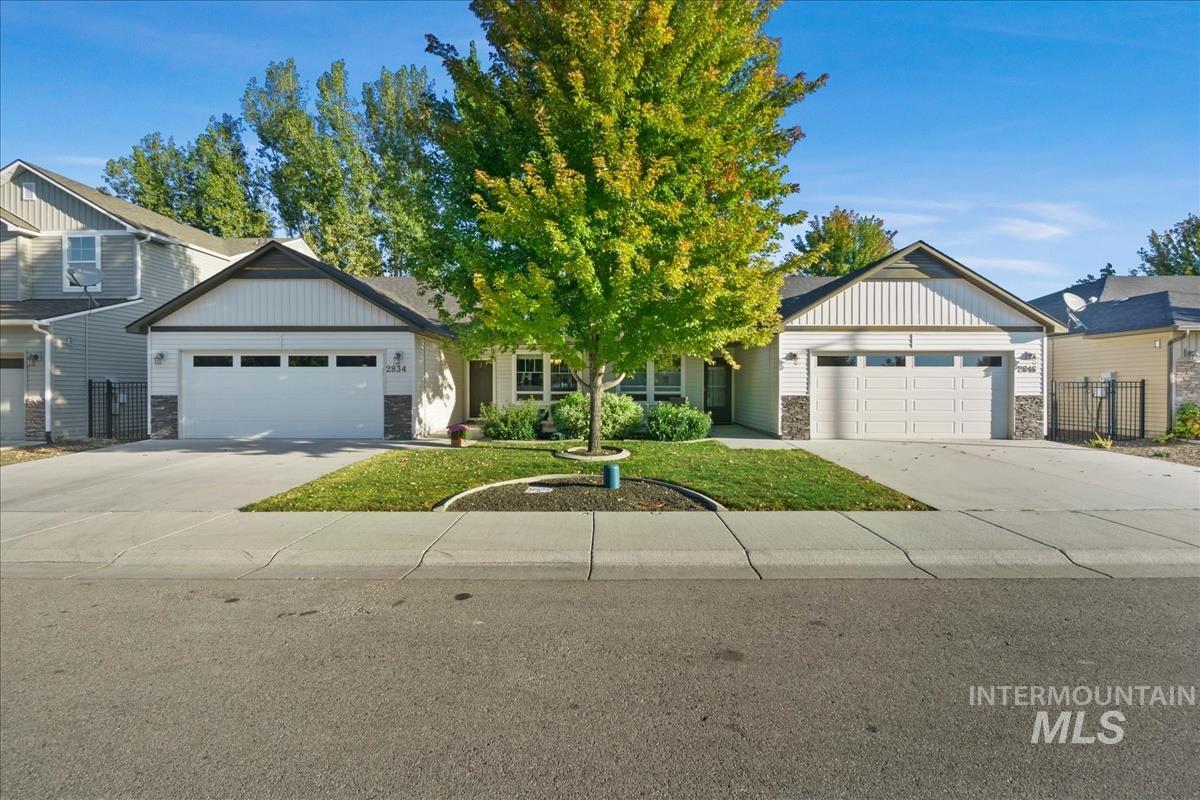 2834 E Clarene Dr Property Photo 5