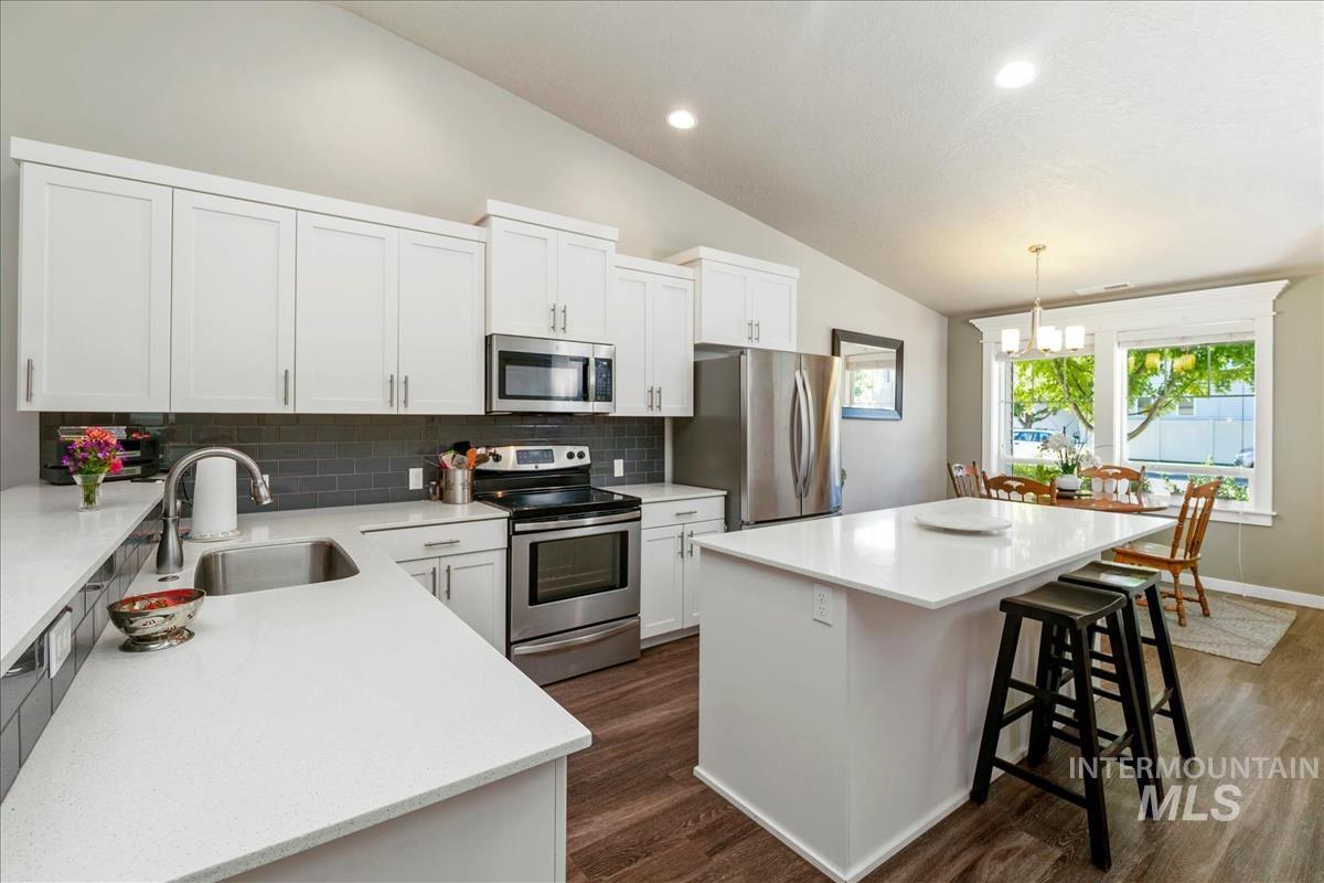 2834 E Clarene Dr Property Photo 11