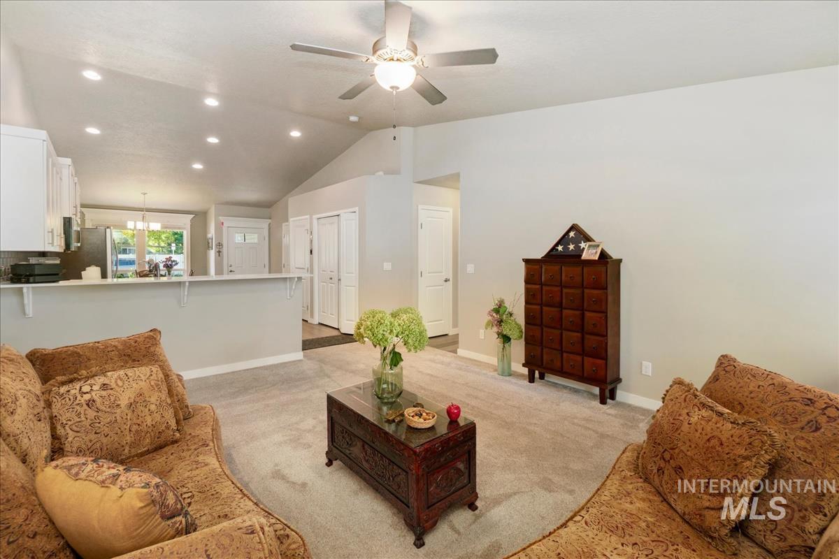 2834 E Clarene Dr Property Photo 17