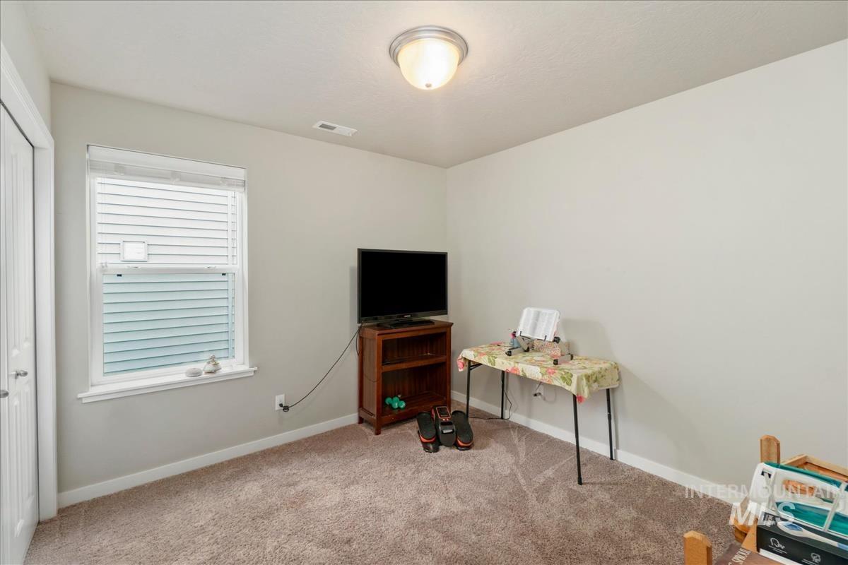 2834 E Clarene Dr Property Photo 21