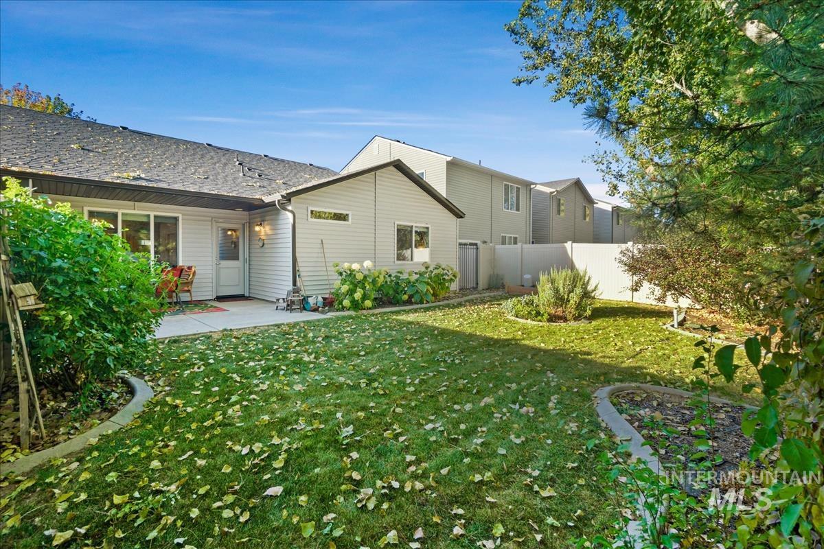2834 E Clarene Dr Property Photo 31