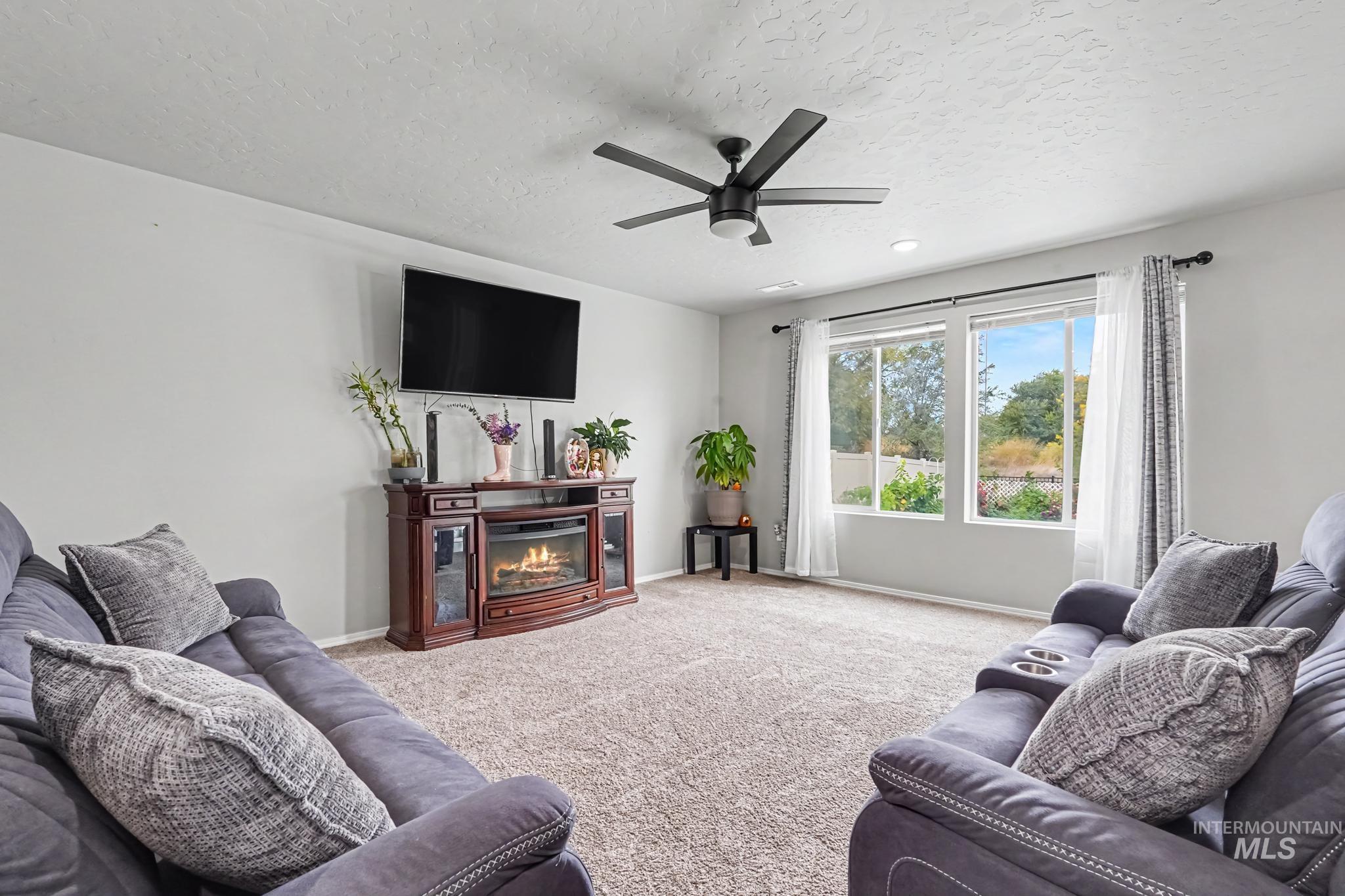 4406 S Yankees Wy Property Photo 5