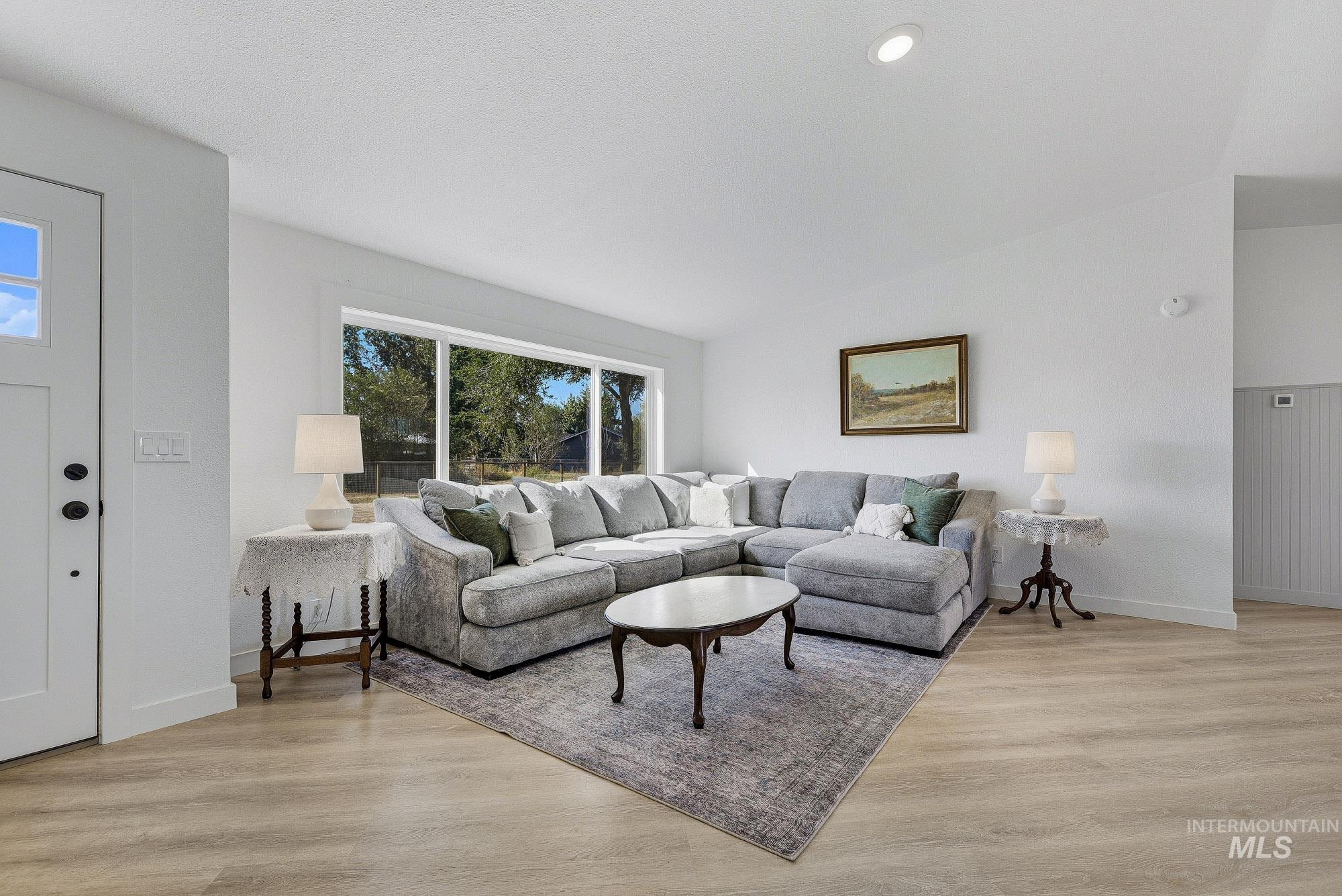 32300 Nichol Ln. Property Photo 15
