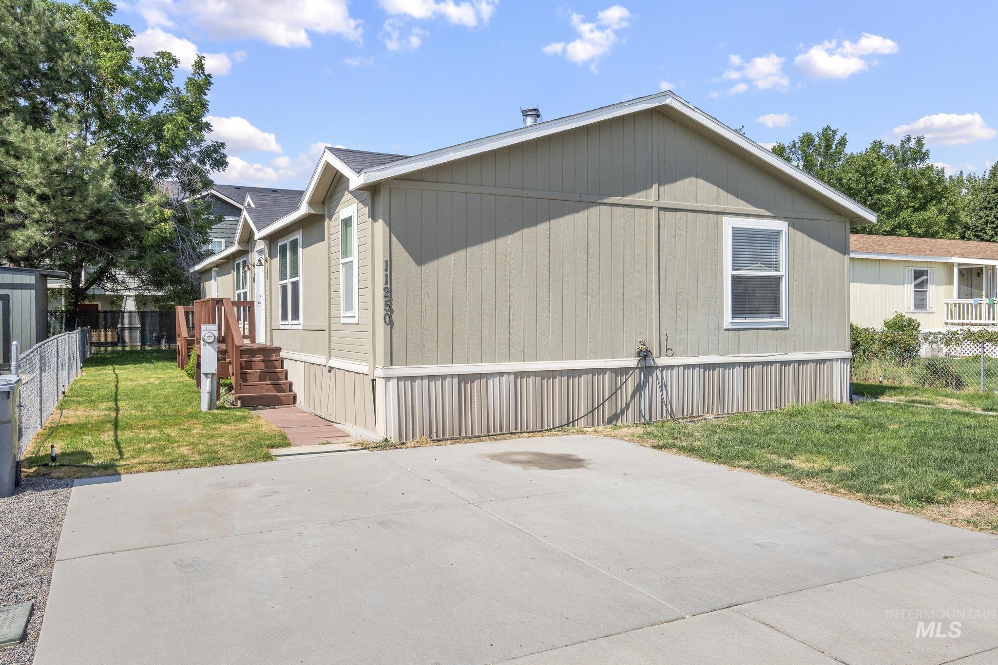 11250 W Azure Ln Property Photo 23