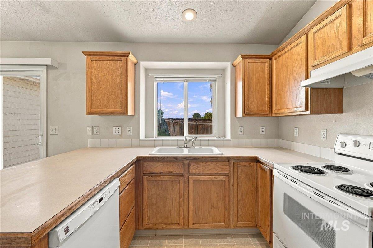 7649 Arlington Dr Property Photo 12