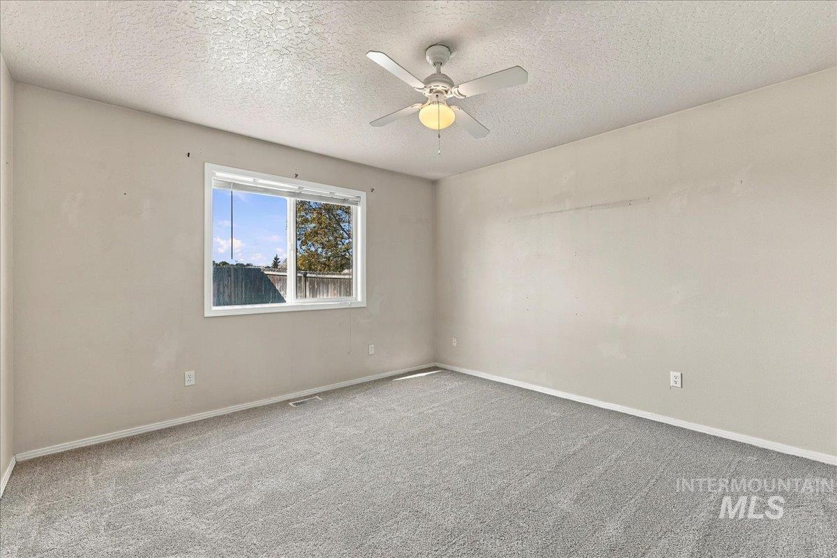7649 Arlington Dr Property Photo 17