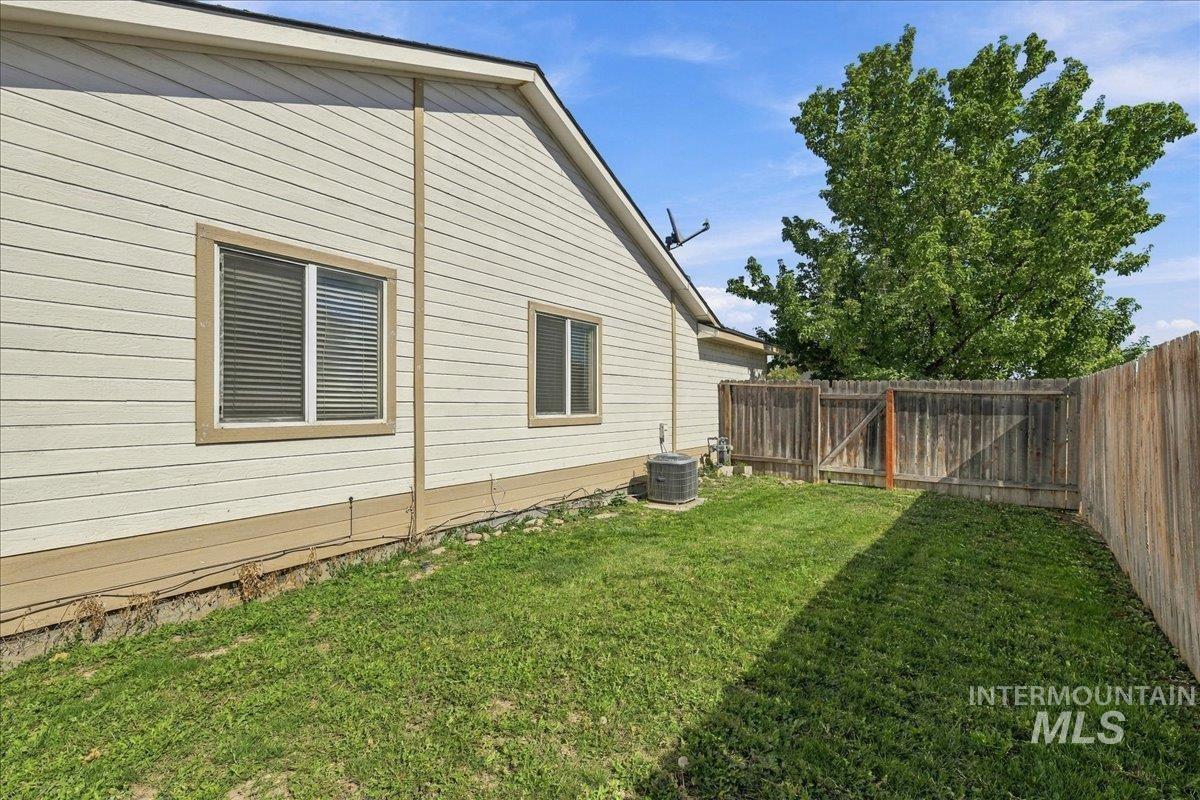 7649 Arlington Dr Property Photo 26
