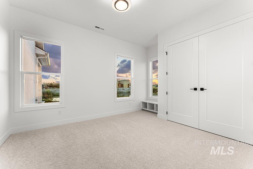 497 Founder Ave Property Photo 25