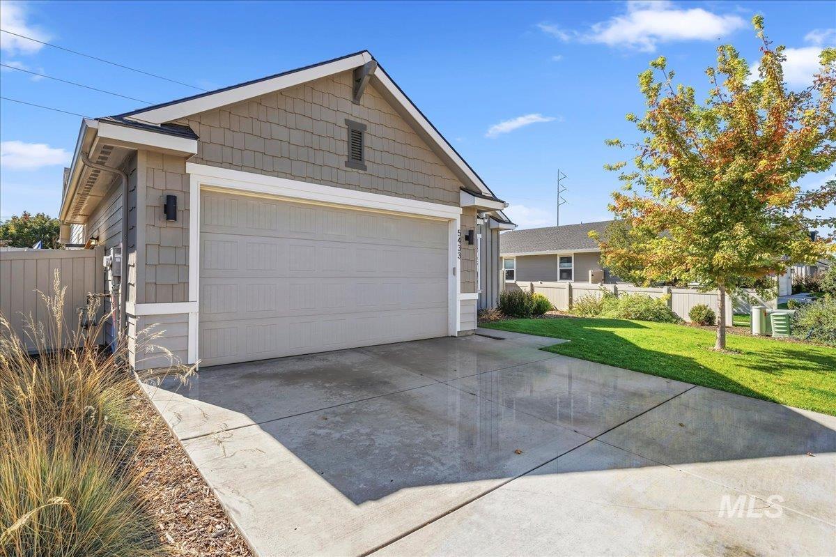 5433 W Riva Capri Property Photo 3