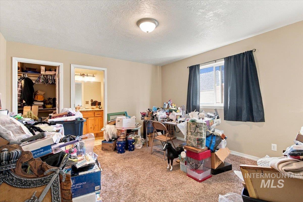 711 Prince Ave Property Photo 12
