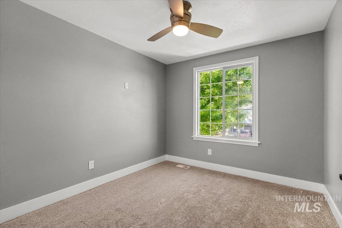 4510 N Bright Angel Ave Property Photo 17