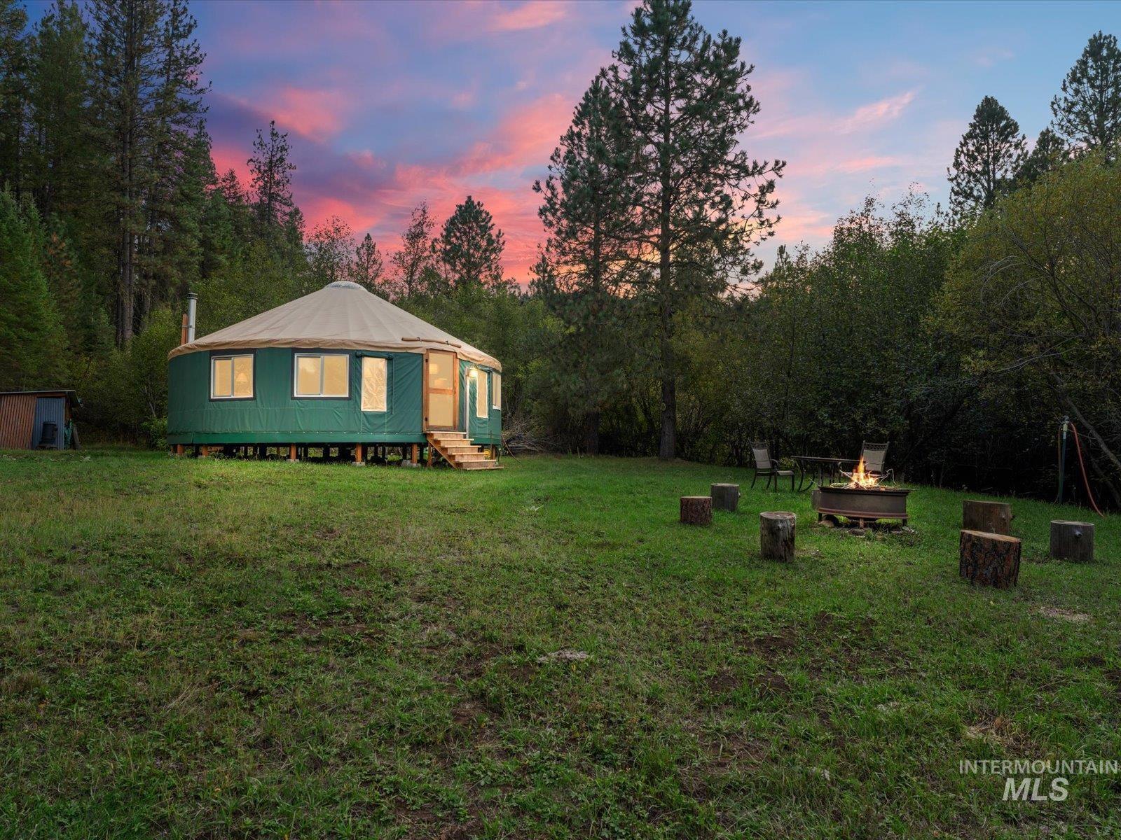 1824 Pole Creek Rd. Property Photo 1