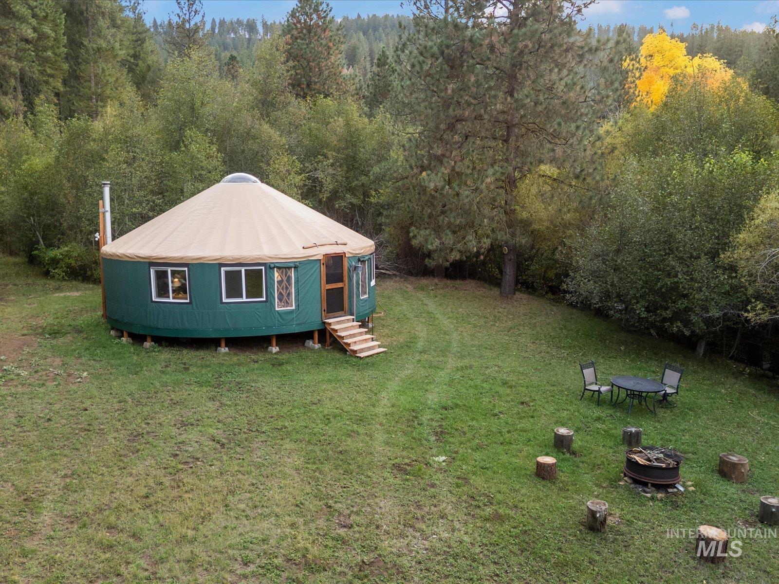 1824 Pole Creek Rd. Property Photo 5