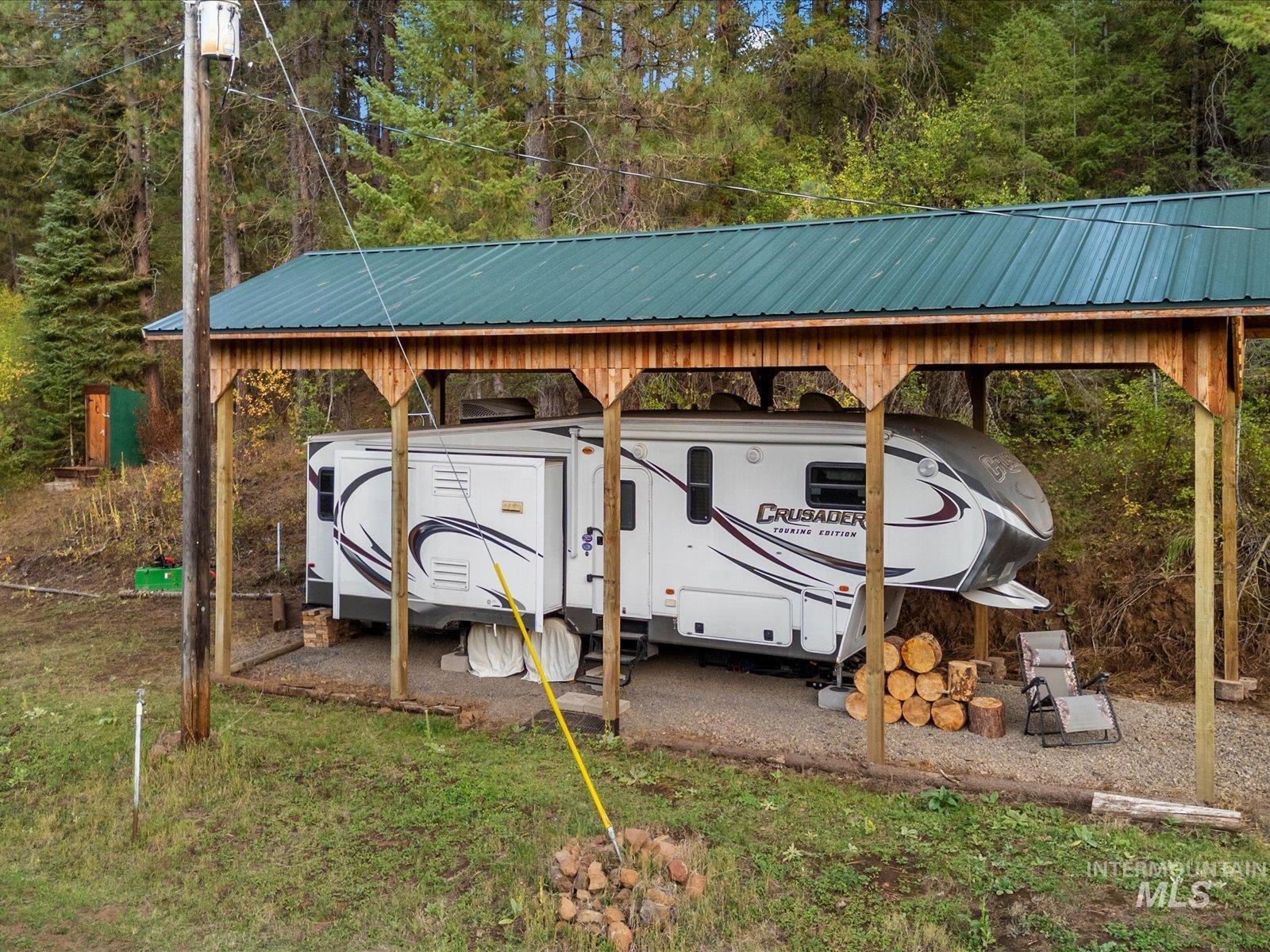 1824 Pole Creek Rd. Property Photo 6