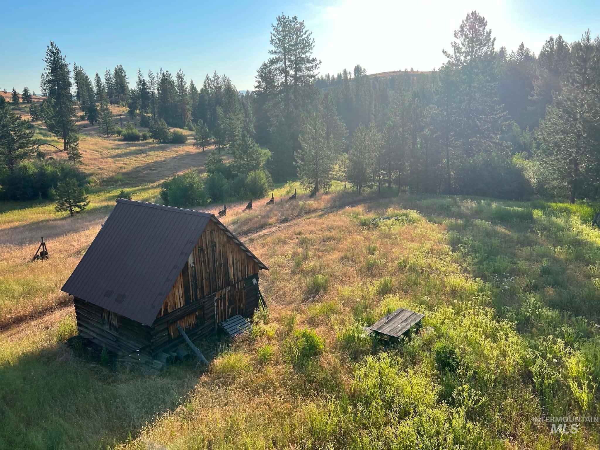 1824 Pole Creek Rd. Property Photo 18