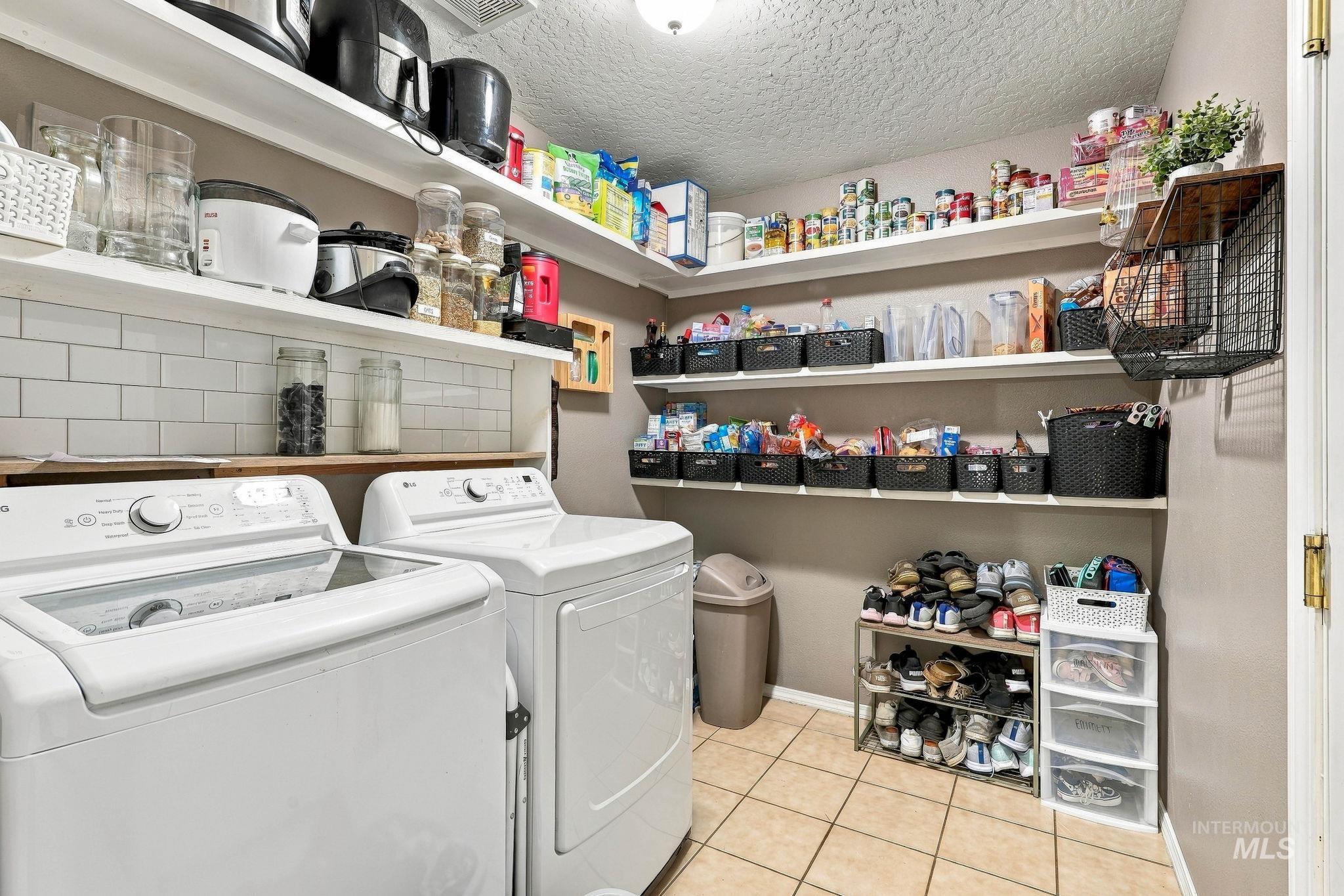 17656 N Parkdale Ave Property Photo 7