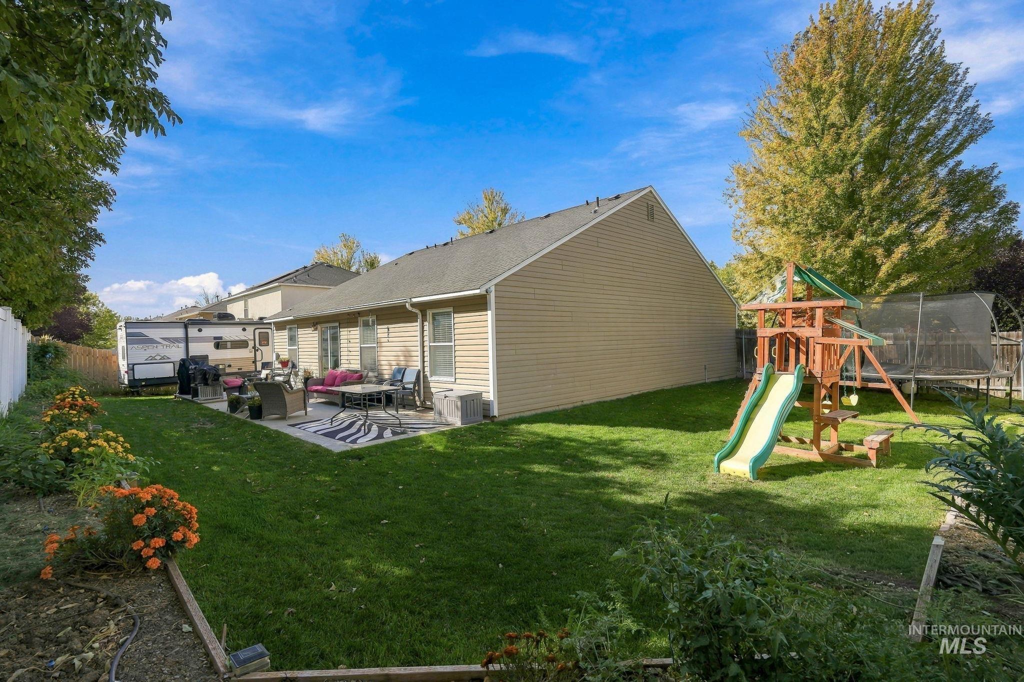 17656 N Parkdale Ave Property Photo 28