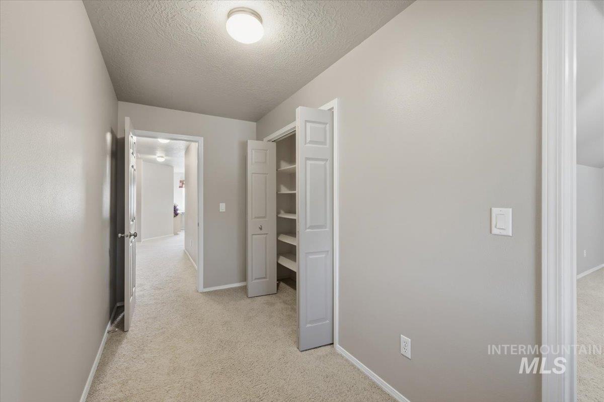 2082 E Glasgow St Property Photo 34