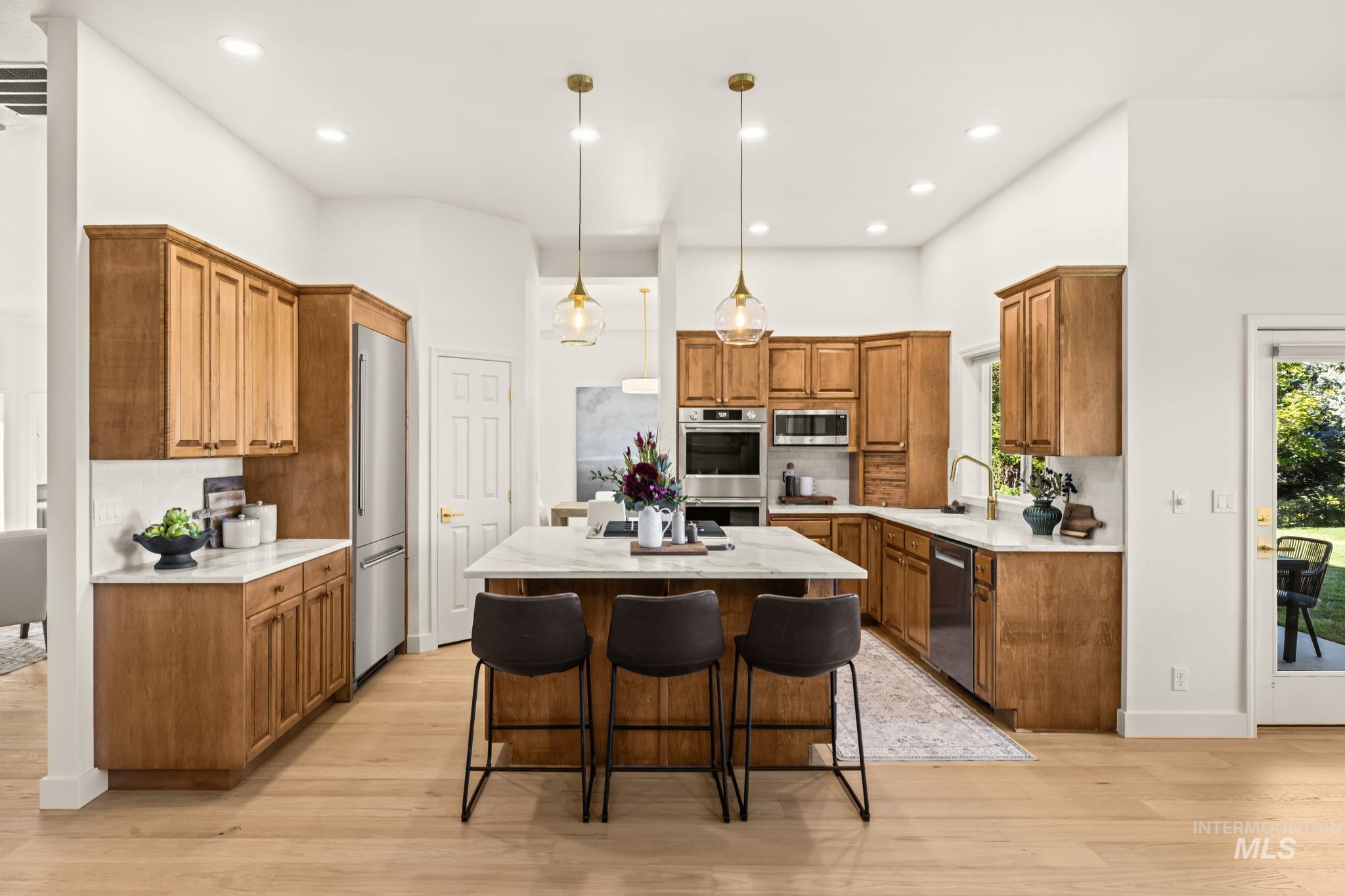 1518 E Braemere Road Property Photo 12