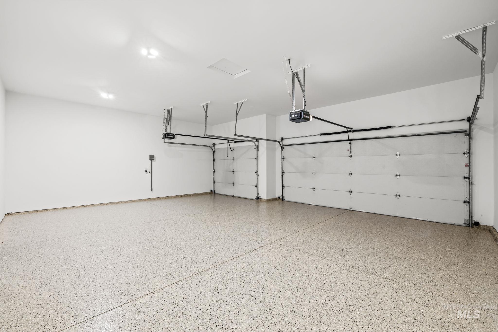 1518 E Braemere Road Property Photo 41
