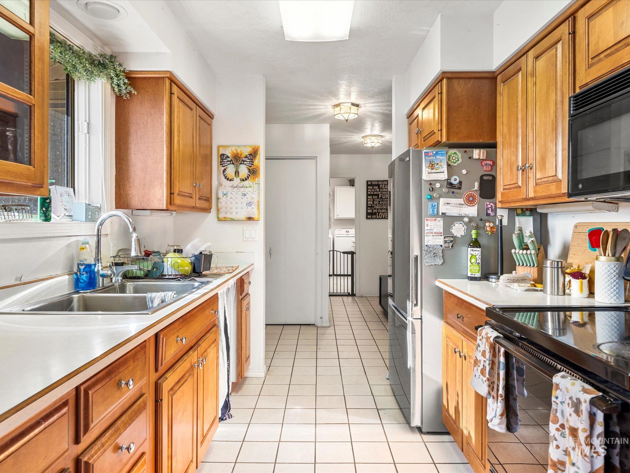 1009 Grays Creek Rd. Property Photo 7