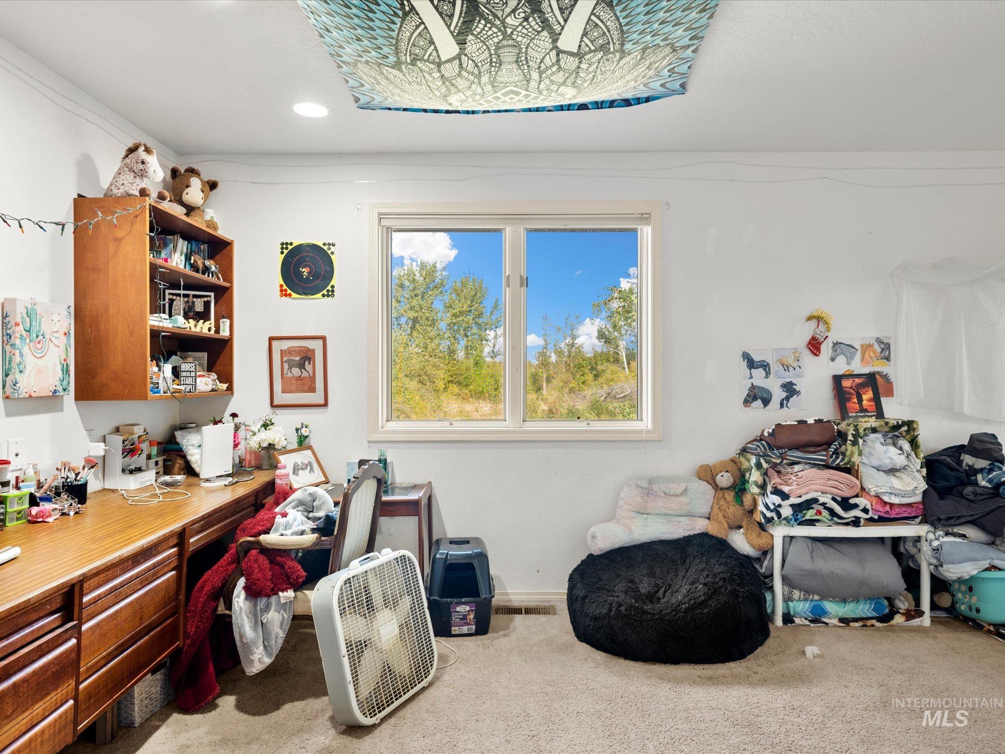 1009 Grays Creek Rd. Property Photo 9