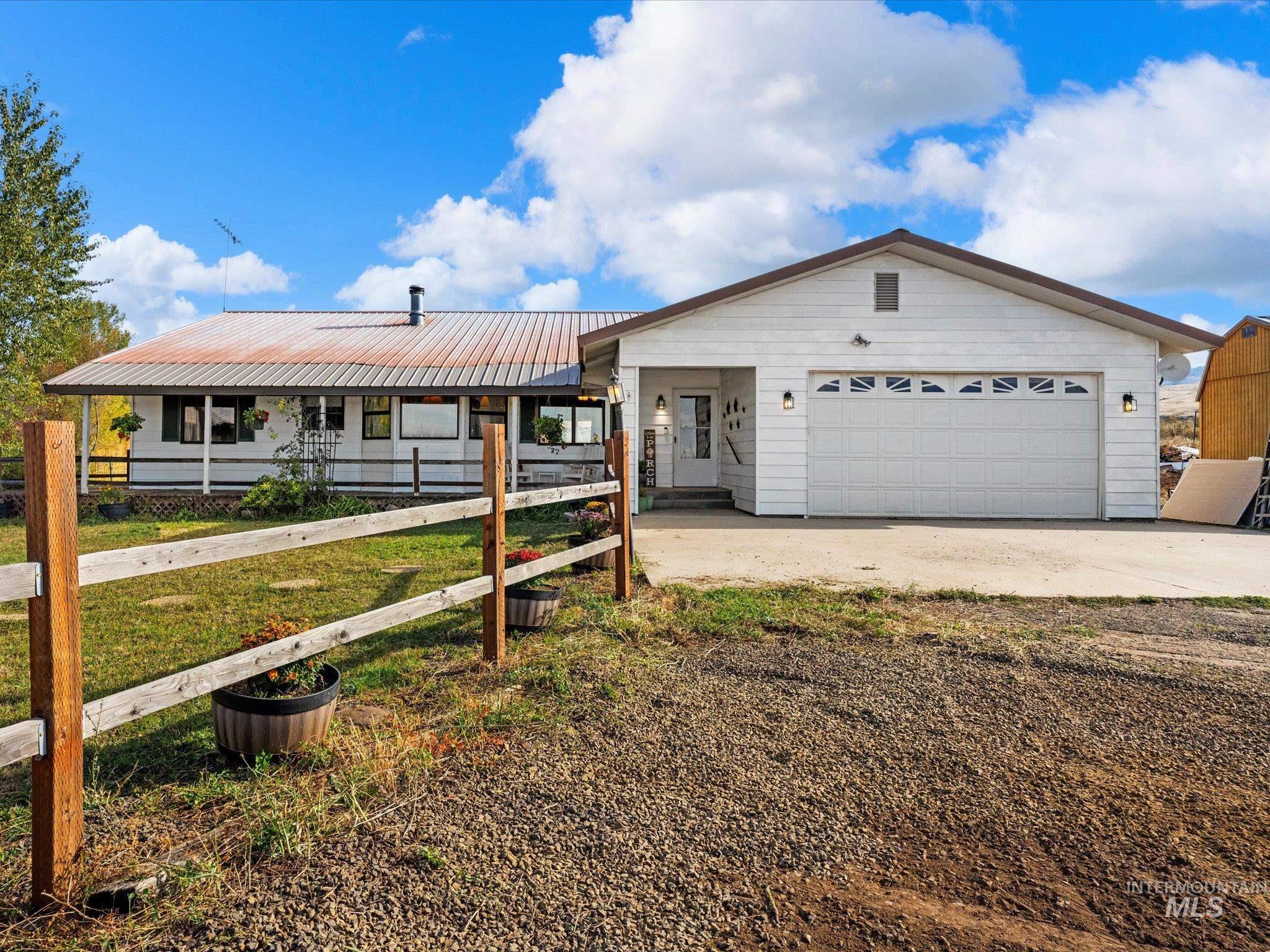 1009 Grays Creek Rd. Property Photo 15