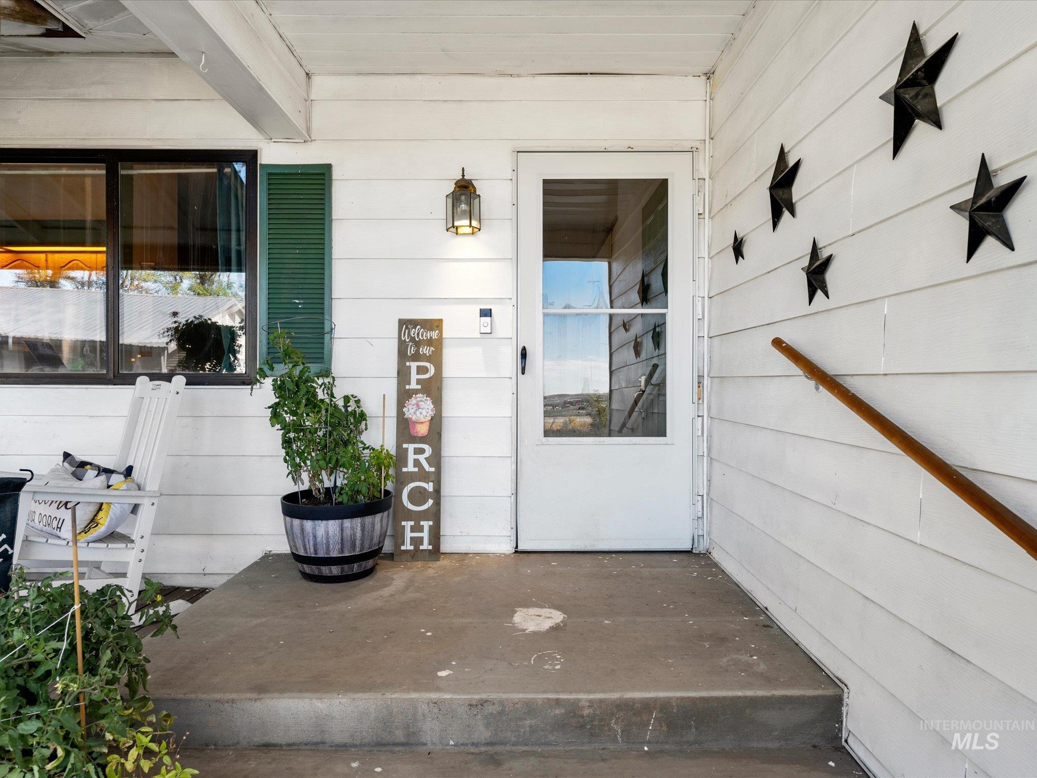 1009 Grays Creek Rd. Property Photo 17