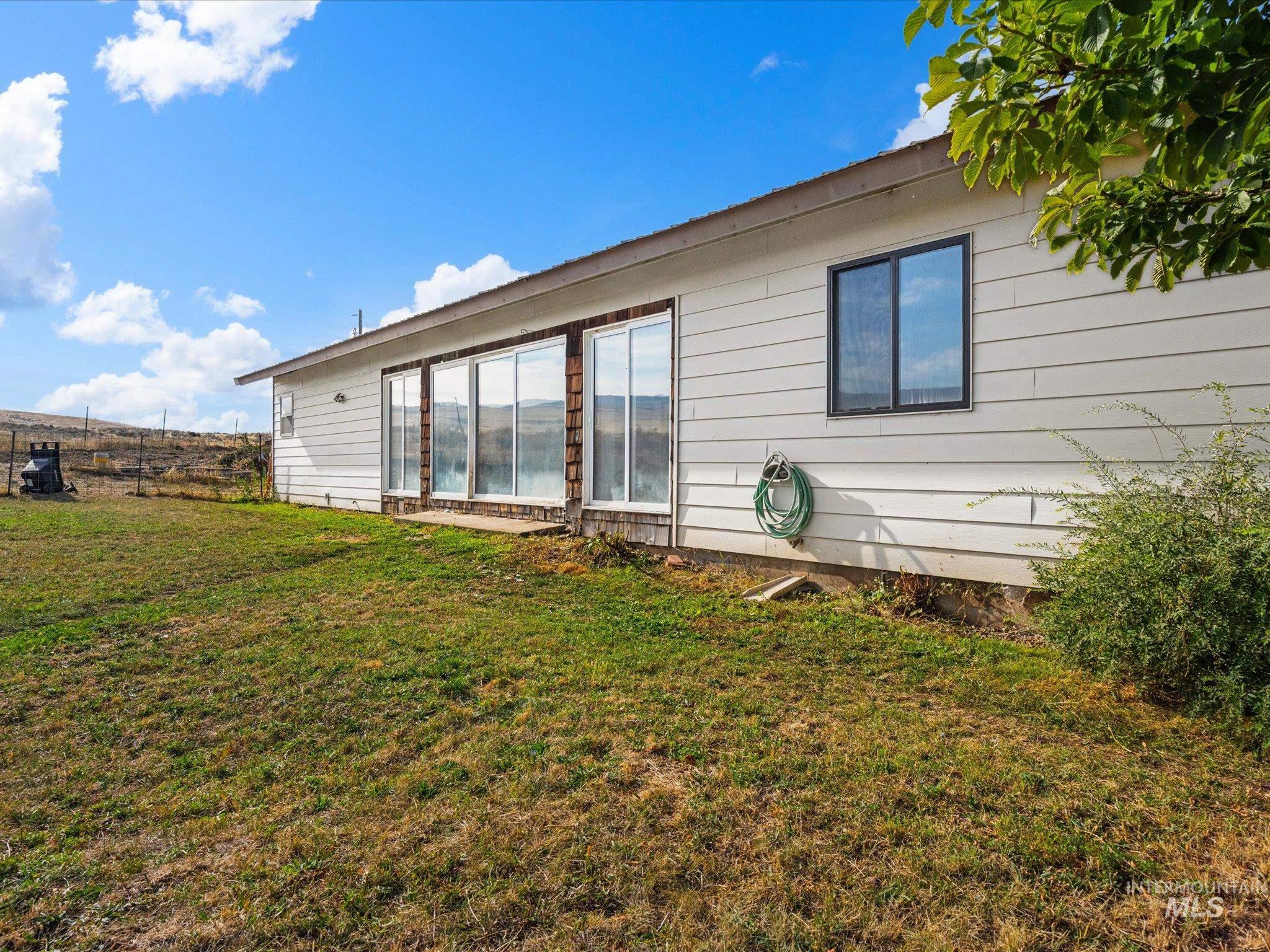 1009 Grays Creek Rd. Property Photo 37