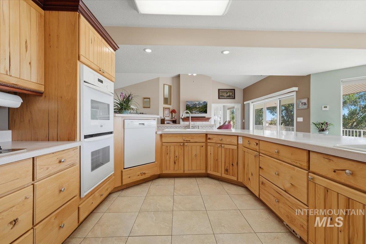 16921 Oasis Rd Property Photo 14