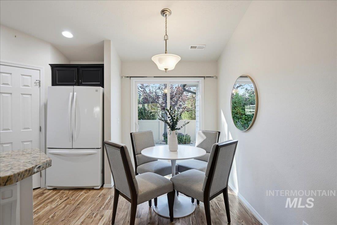 10335 W Wyatt Earp Drive Property Photo 15