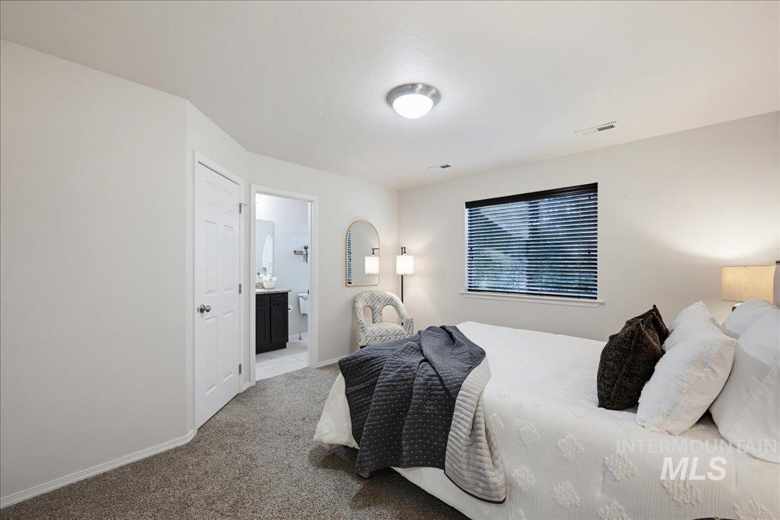 10335 W Wyatt Earp Drive Property Photo 18