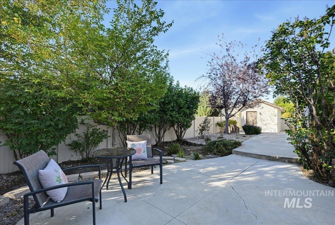 10335 W Wyatt Earp Drive Property Photo 33