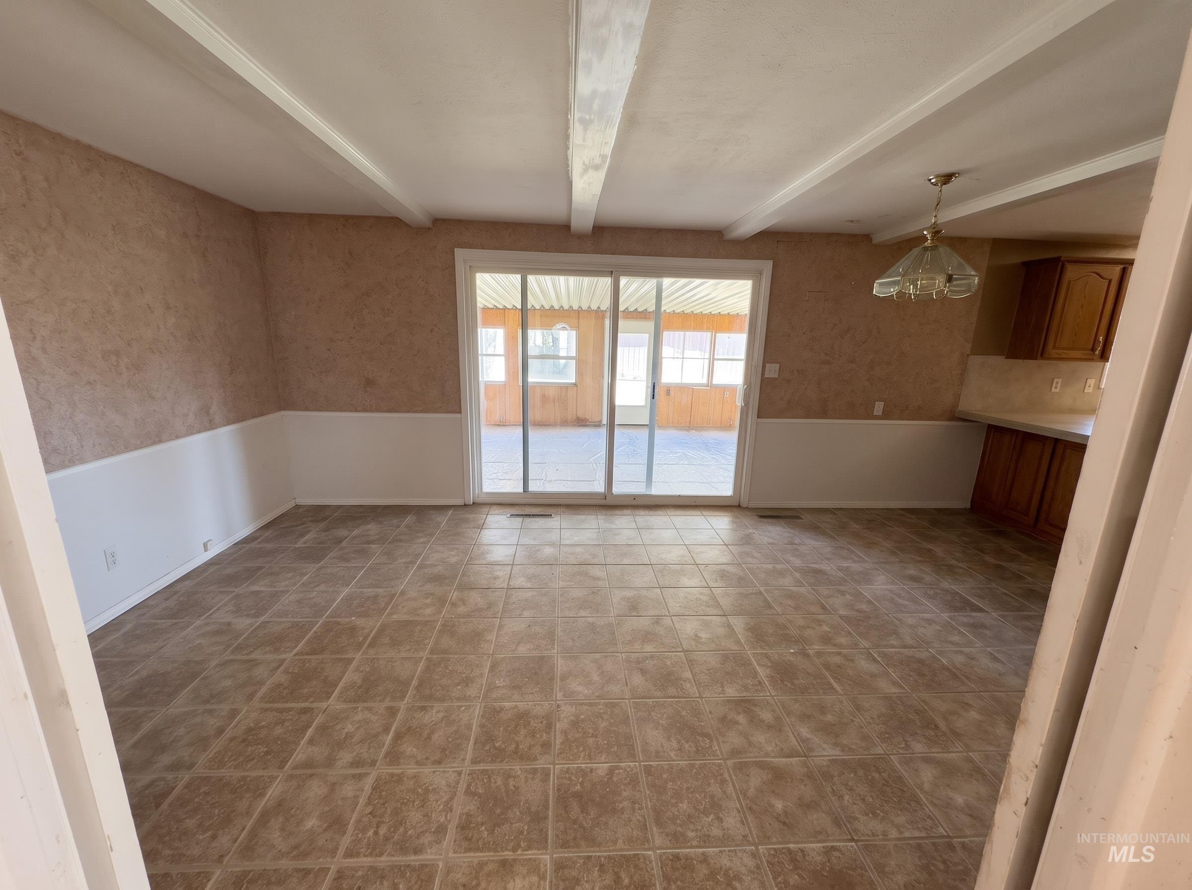 2708 N Redway Rd Property Photo 6